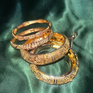 Gold braclets